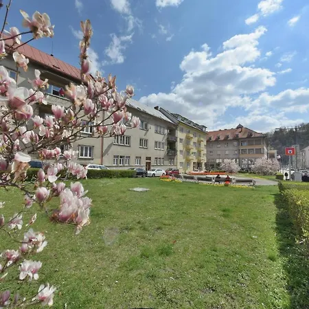 Big 75m2 Next To Opera Building In Direct Centrum, Air-conditioned, Balcony, 24h Self Checking Apartman